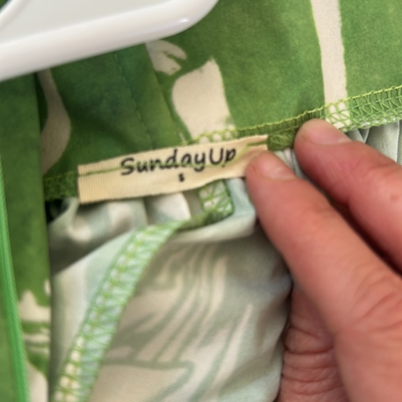 Green Halter Sleeveless Maxi Sundress🌿 - Picture 4 of 9